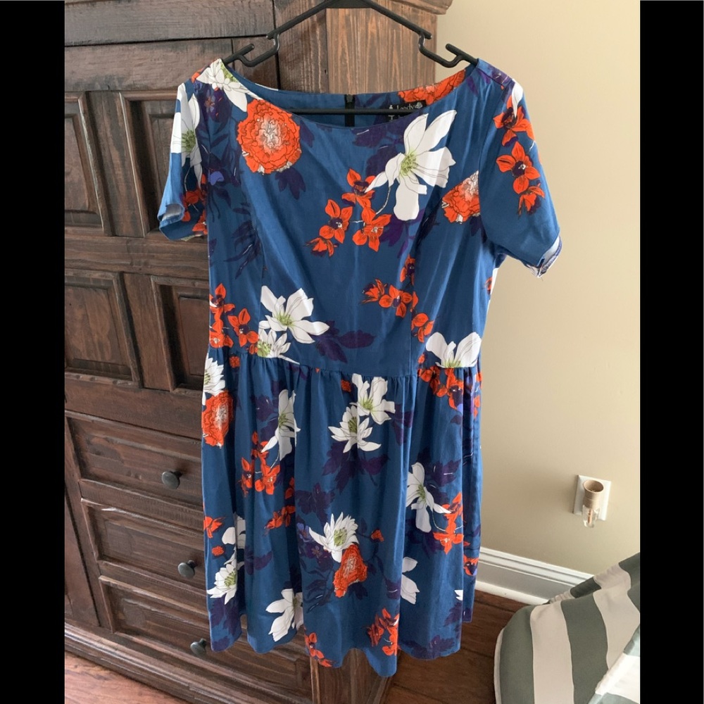 Lady vintage dress